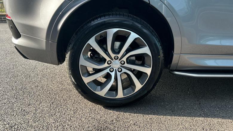 Land Rover Discovery Sport 1.5 P300e R-Dynamic HSE 5dr Auto [5 Seat] Station Wagon